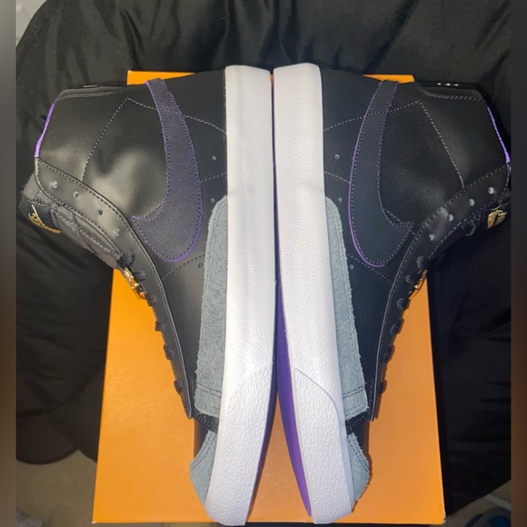 NWOT - Blazer MID ‘77 EMB - Black/Action Grape Iron Grey Sneakers - Picture 5 of 6